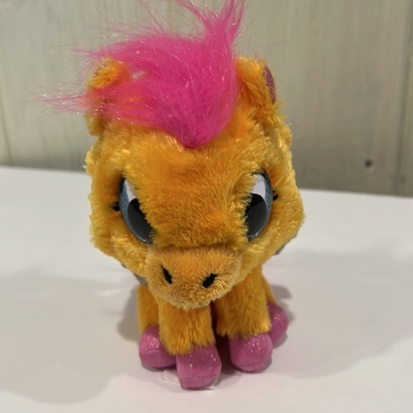 Hatchimals Horse With Wings - Picture 2 of 4